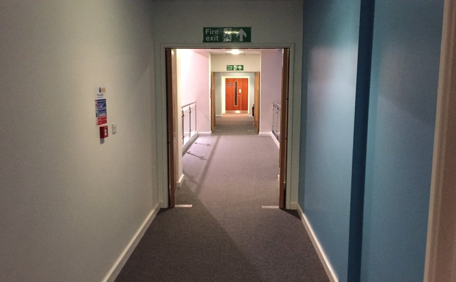 Office Share (Huge Space & Furnished) Office Share (Huge Space & Furnished)