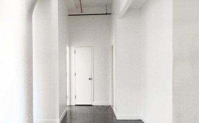 Bright and spacious industrial loft studio Bright and spacious industrial loft studio
