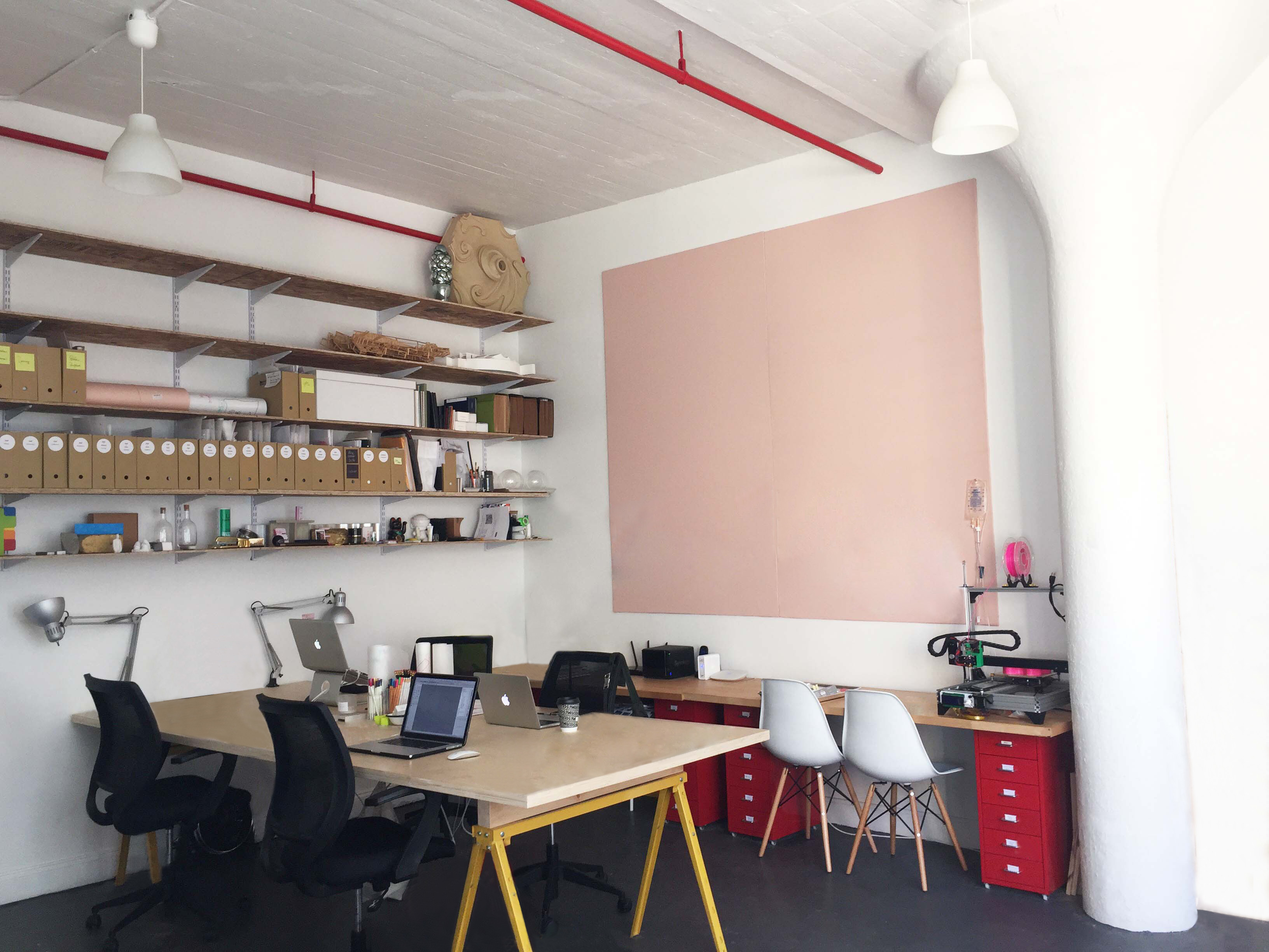 Bright and spacious industrial loft studio