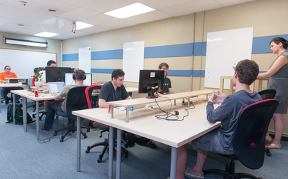 Community Coworking - Shared Desk Community Coworking - Shared Desk