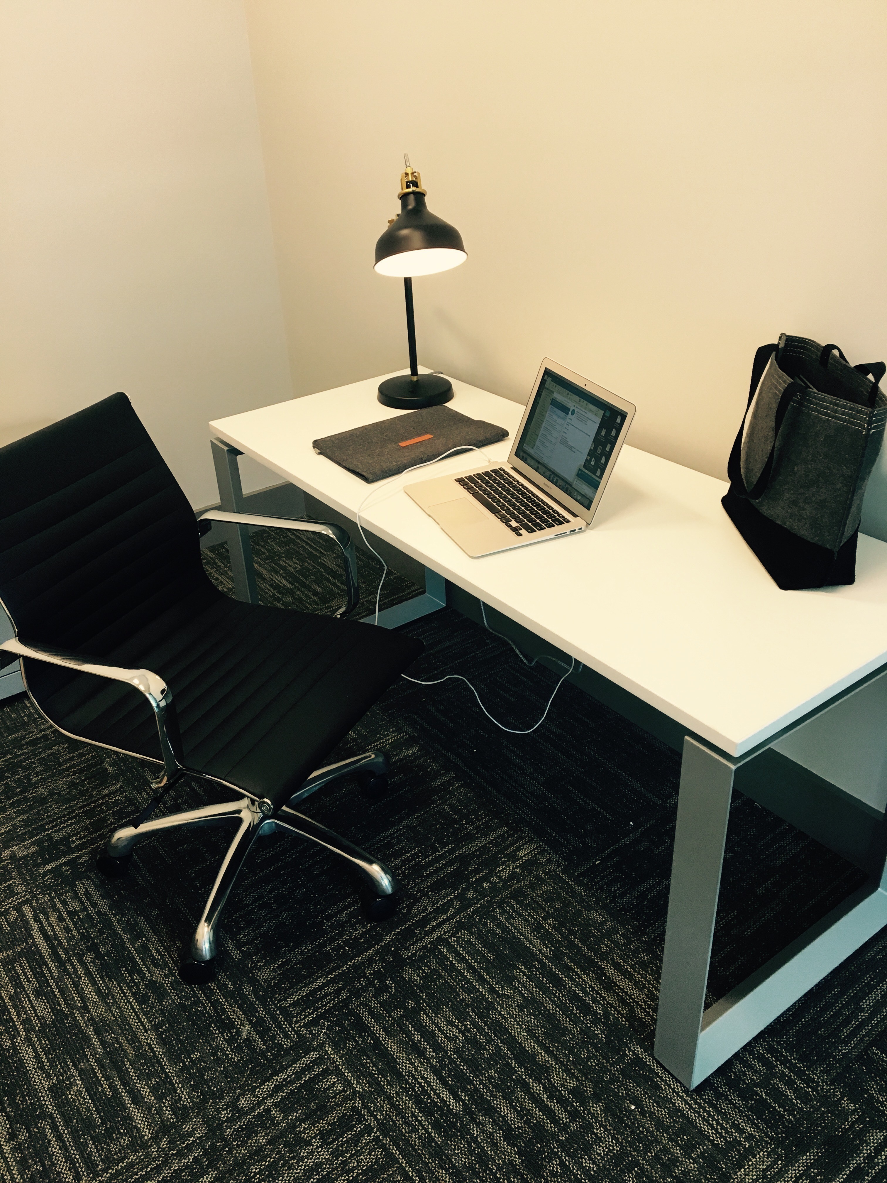 THE OFFICE AT COLLEGE HILL