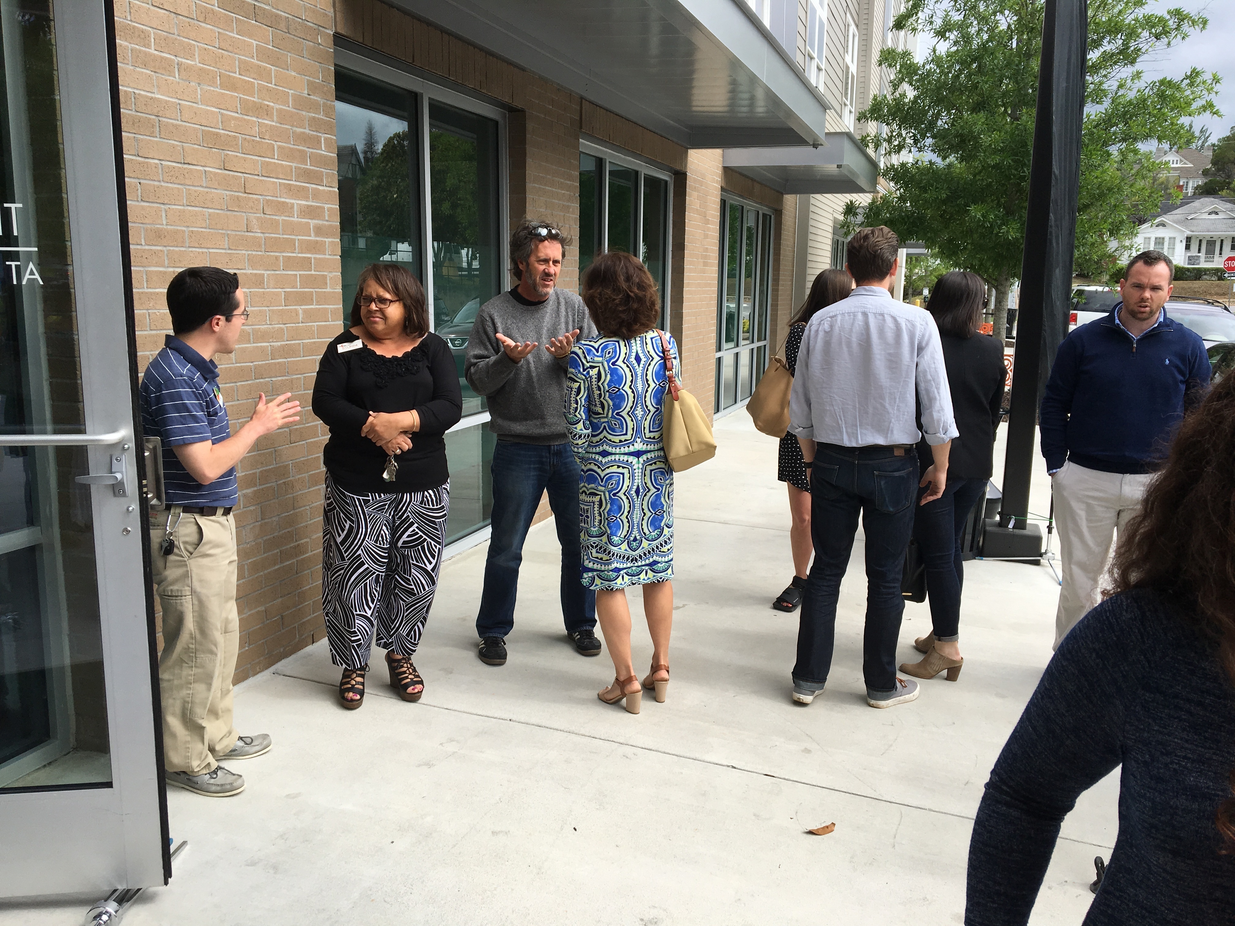 THE OFFICE AT COLLEGE HILL