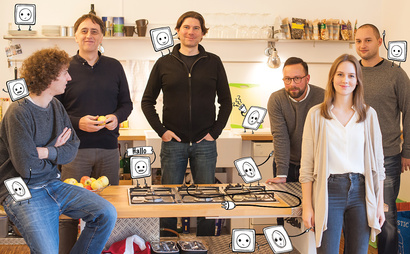 Spacious Desks with a great View for Teams and Freelancers Spacious Desks with a great View for Teams and Freelancers