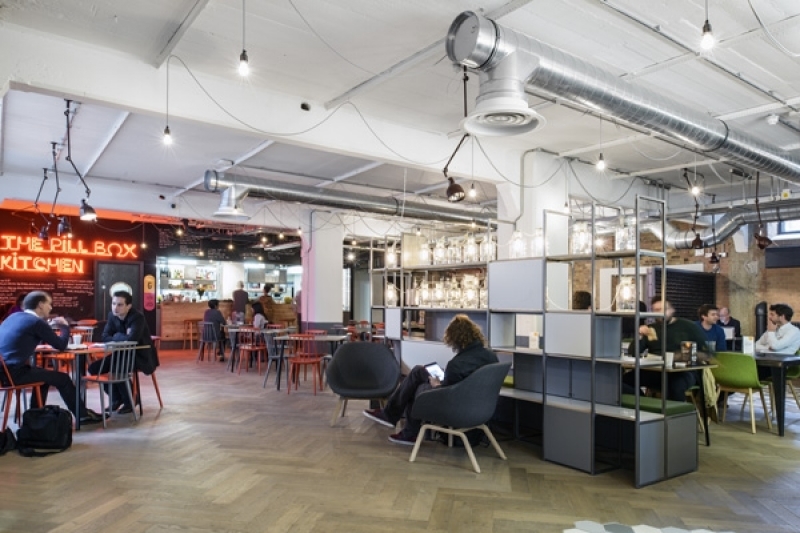 Spacious deskspace to rent in a prime location