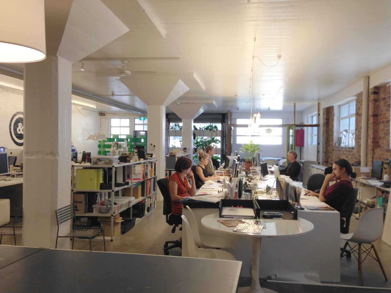 Long term lease desks 4 available! Desks Near Me