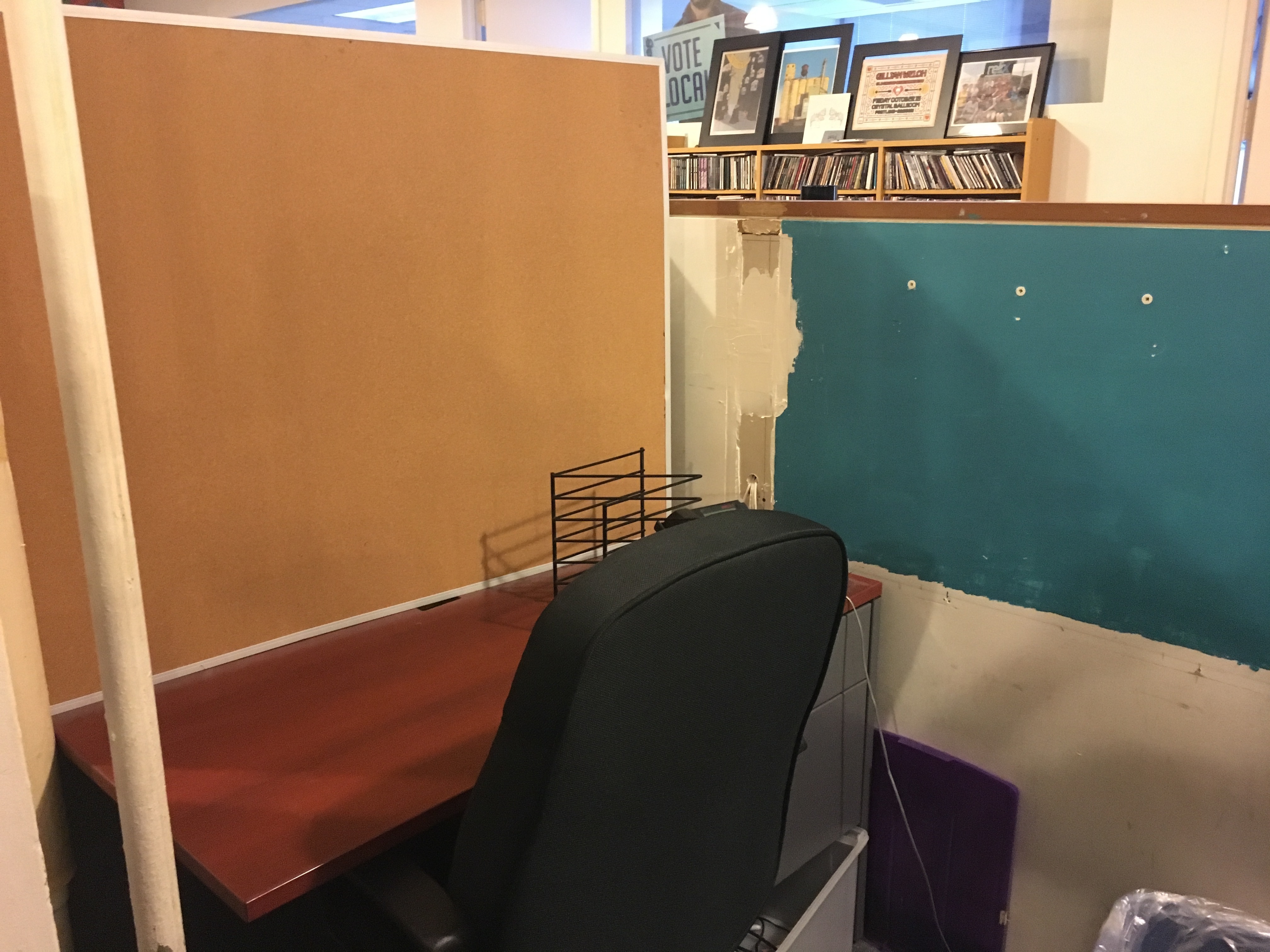 Relix Media Group - 2 desks available 