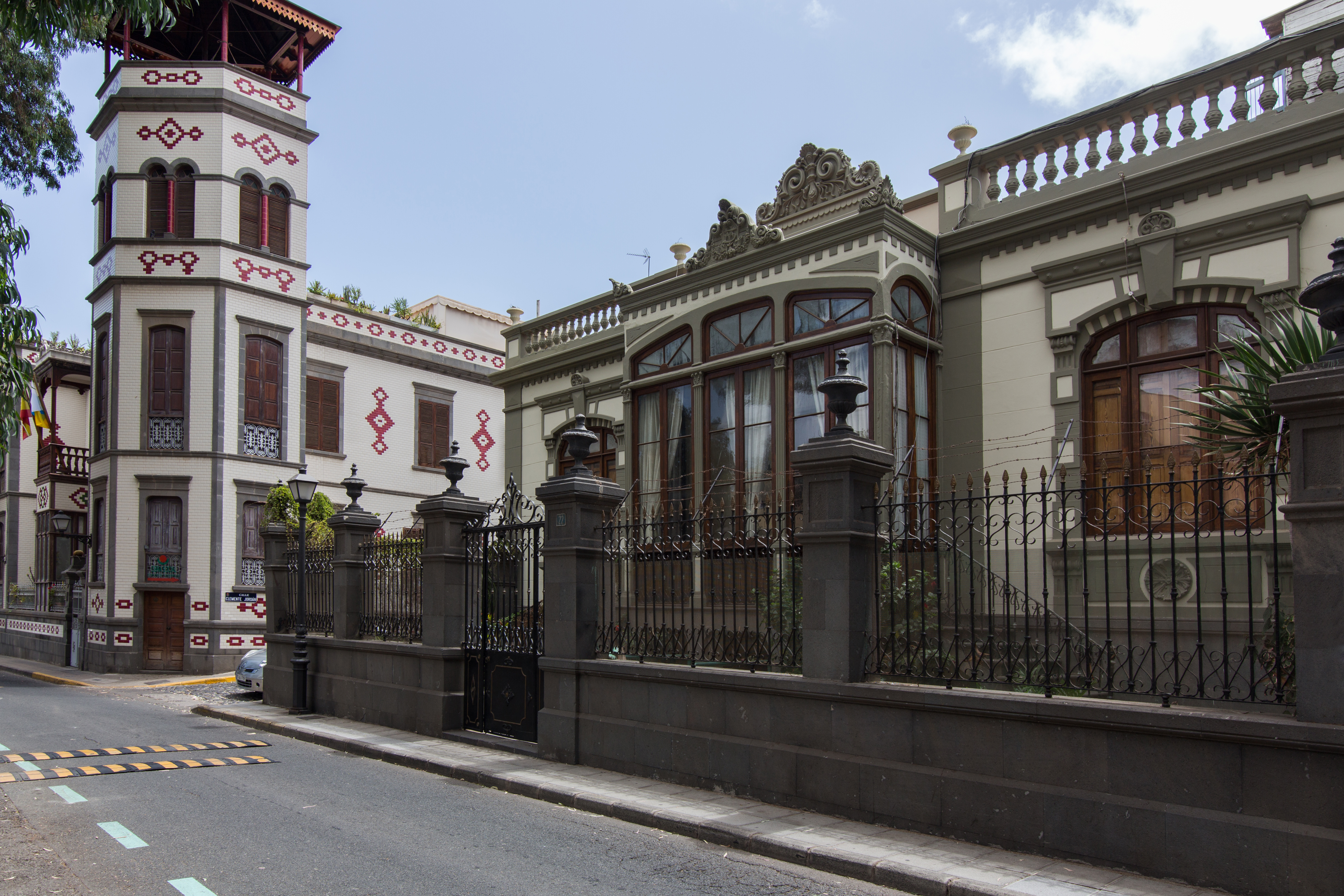 Hashtag WorkSpace - Rental Desks
