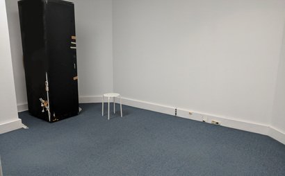 Private unfurnished office in Central location Private unfurnished office in Central location