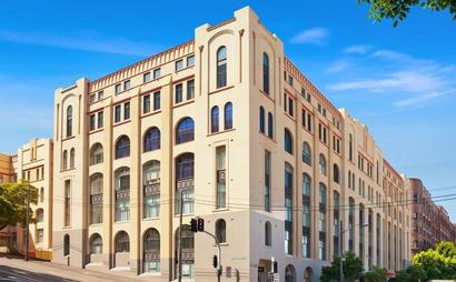 Private unfurnished office in Central location Private unfurnished office in Central location