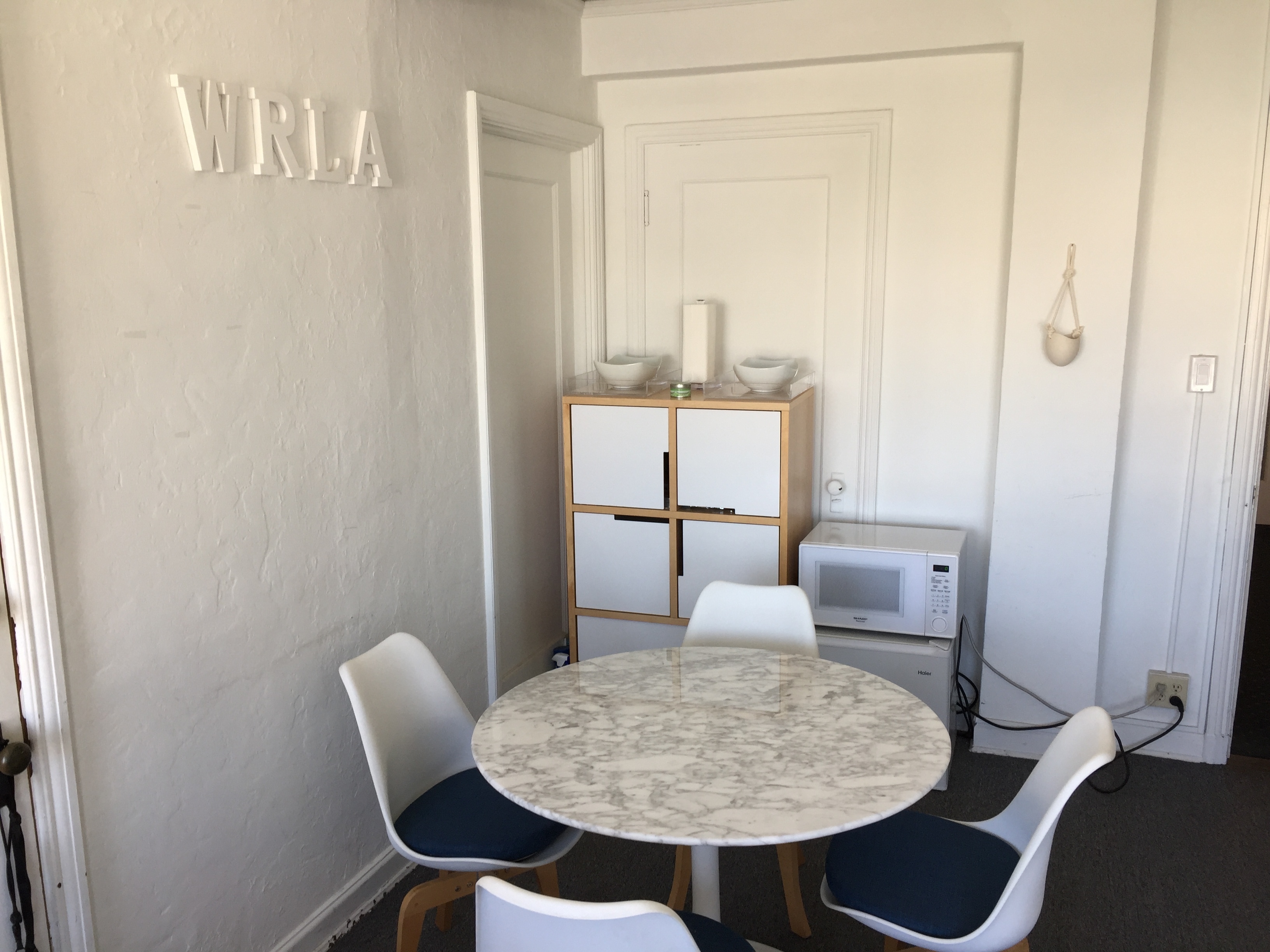 super cute Santa Monica creative space to share (Santa Monica)