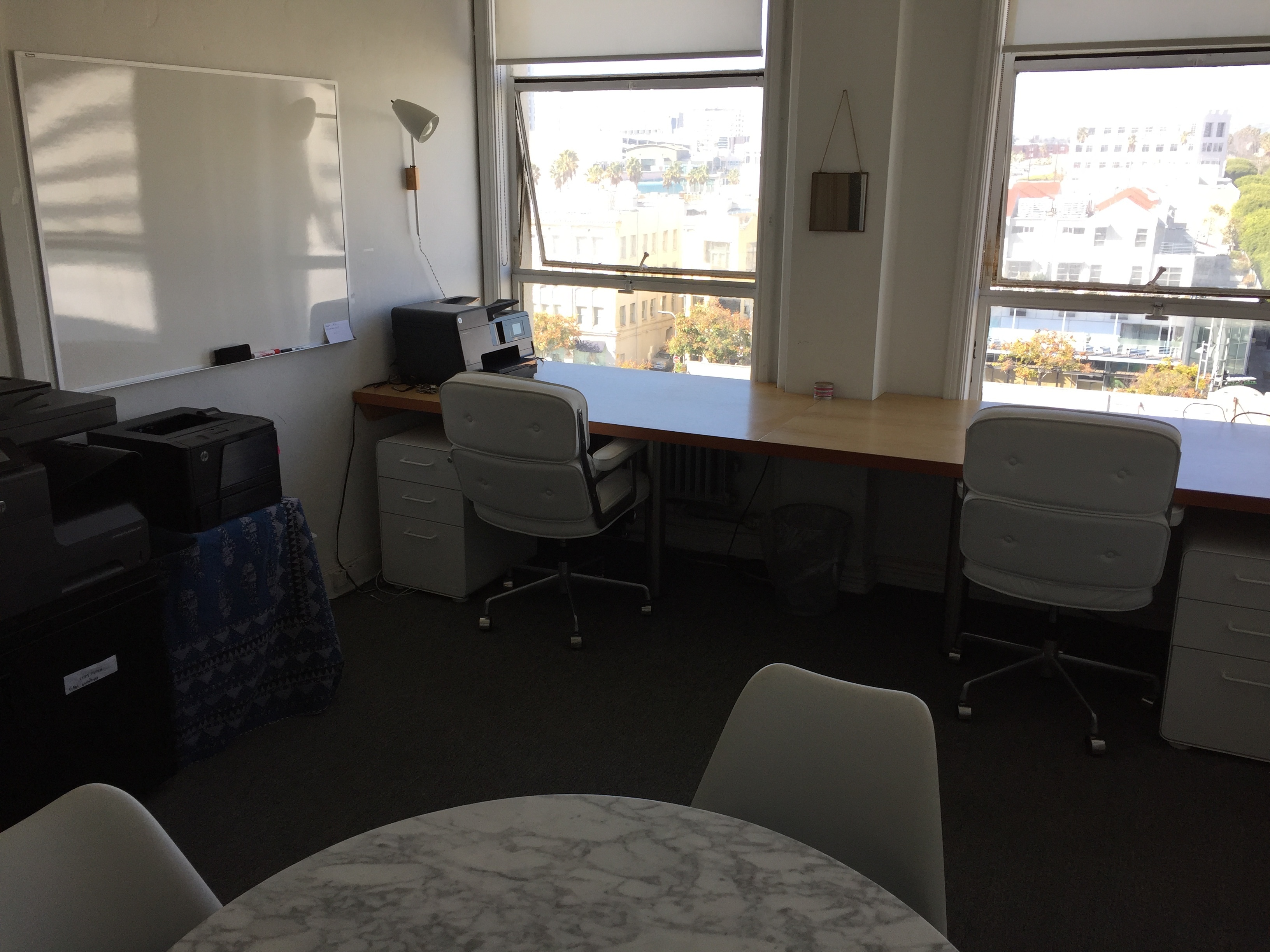 super cute Santa Monica creative space to share (Santa Monica)