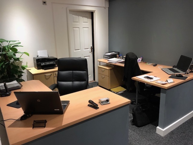 Shared desk space to rent