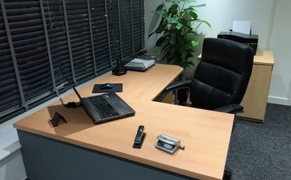 Shared desk space to rent Shared desk space to rent