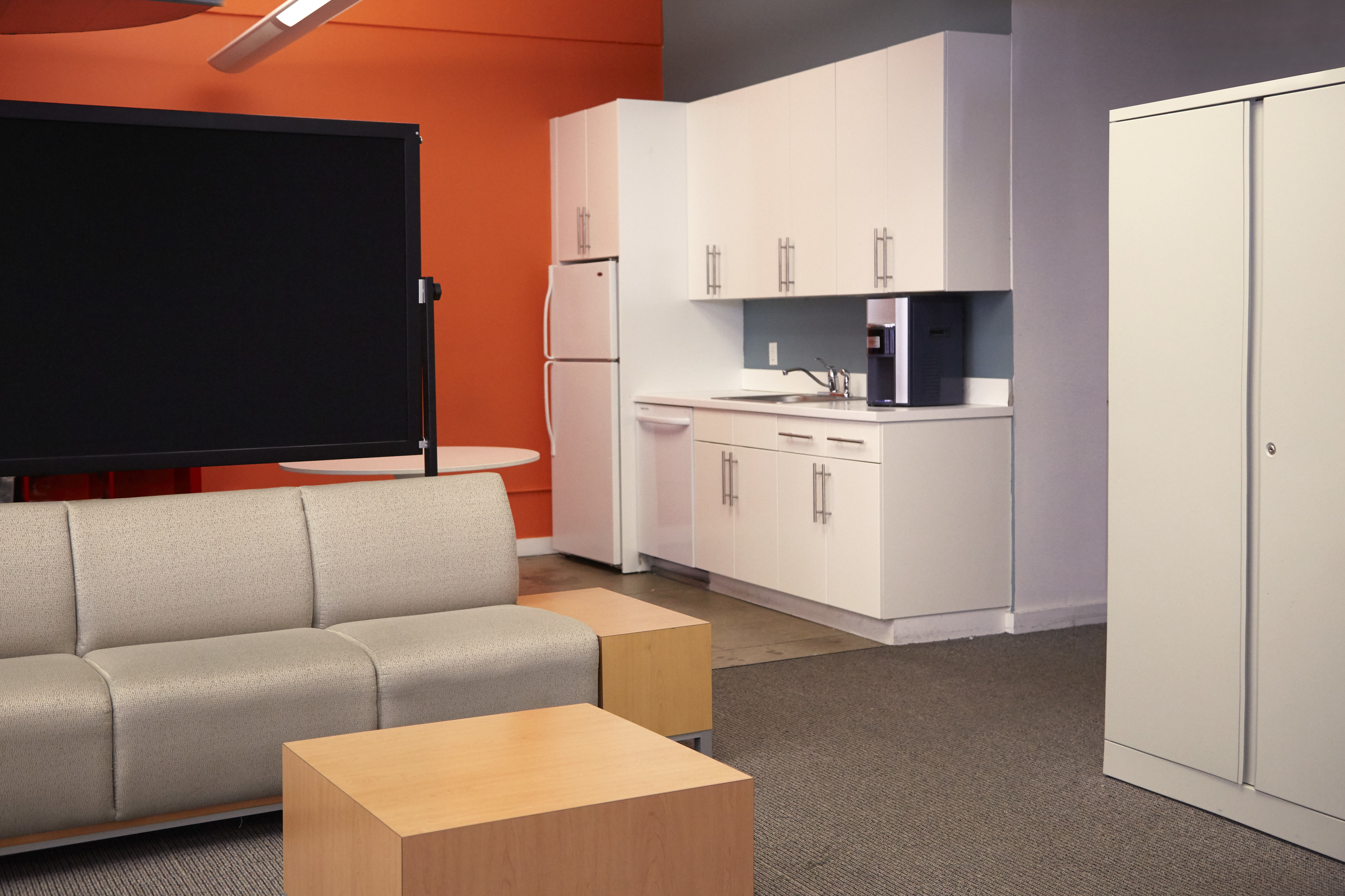 12 Desks for Sublease