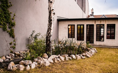 Flexible and Fixed Desk Flexible and Fixed Desk