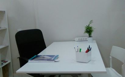 Eixample / Gracia Office dedicated desk  Eixample / Gracia Office dedicated desk