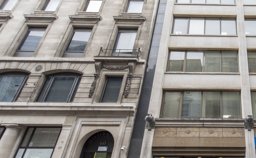 2 MONTHS FREE RENT 😊 || 7 x Desks in newly furnished, serviced & sociable office in Moorgate.