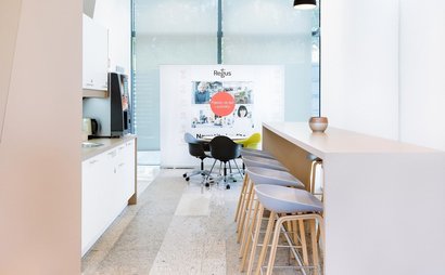 Co-working, Meeting room and Executive office Co-working, Meeting room and Executive office