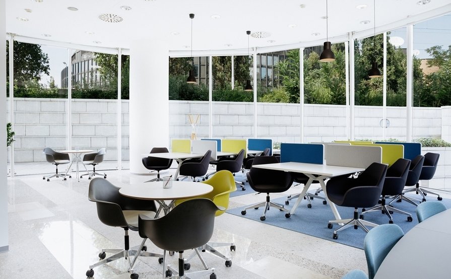 Co-working, Meeting room and Executive office Co-working, Meeting room and Executive office