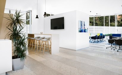 Co-working, Meeting room and Executive office Co-working, Meeting room and Executive office