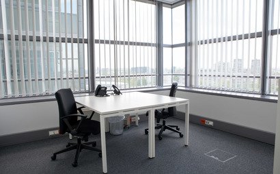 Co-working, Meeting room and Executive office Co-working, Meeting room and Executive office