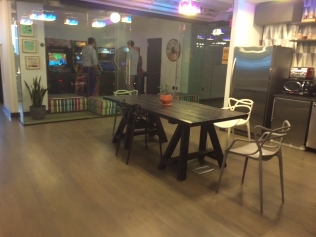 Affordable desk in a real office for freelancers