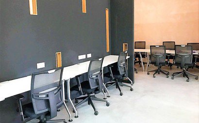 Permanent seating arrangement at our personal co-working space in Singapore - W Spaces 360 Permanent seating arrangement at our personal co-working space in Singapore - W Spaces 360
