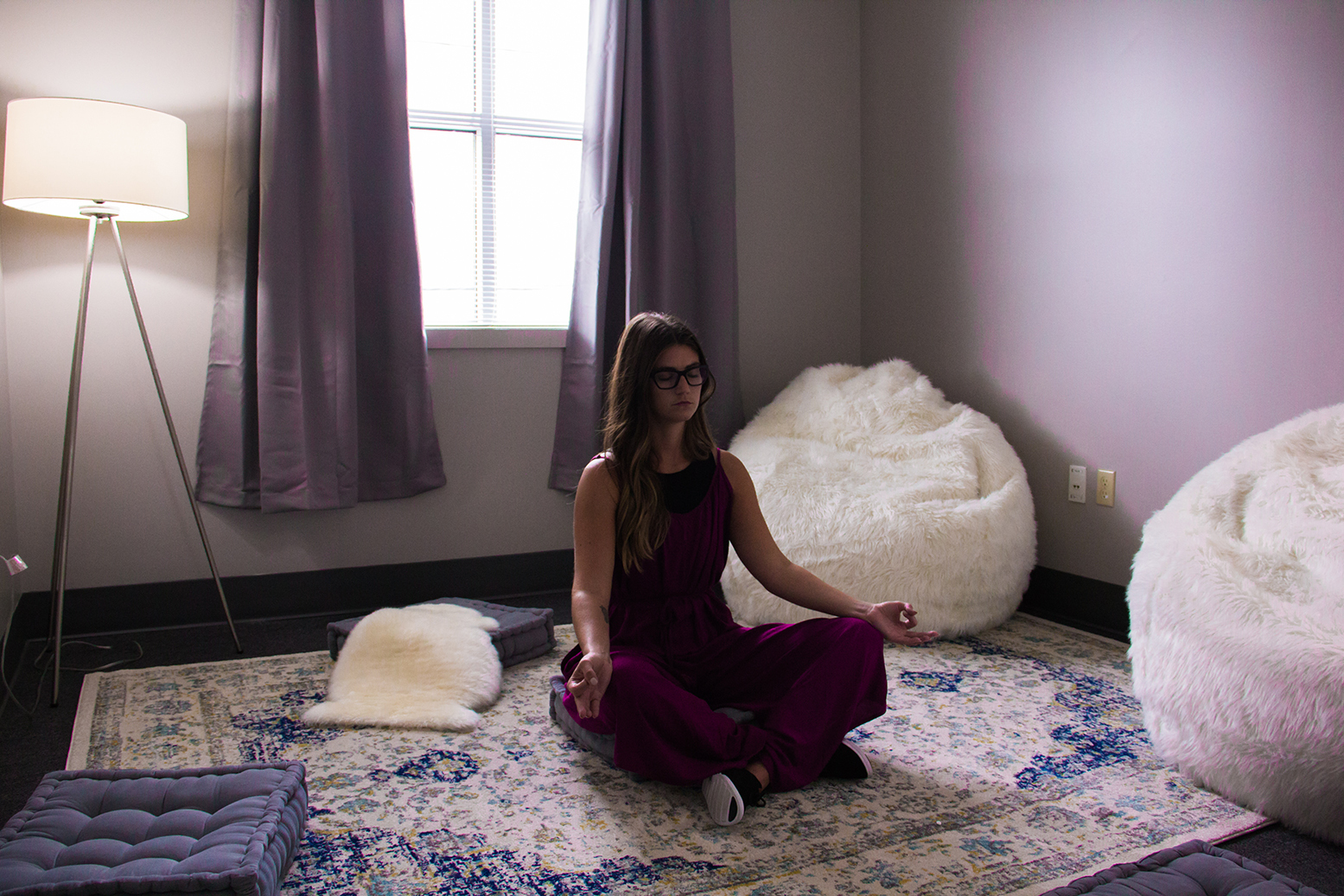 Floating Desk - Daily