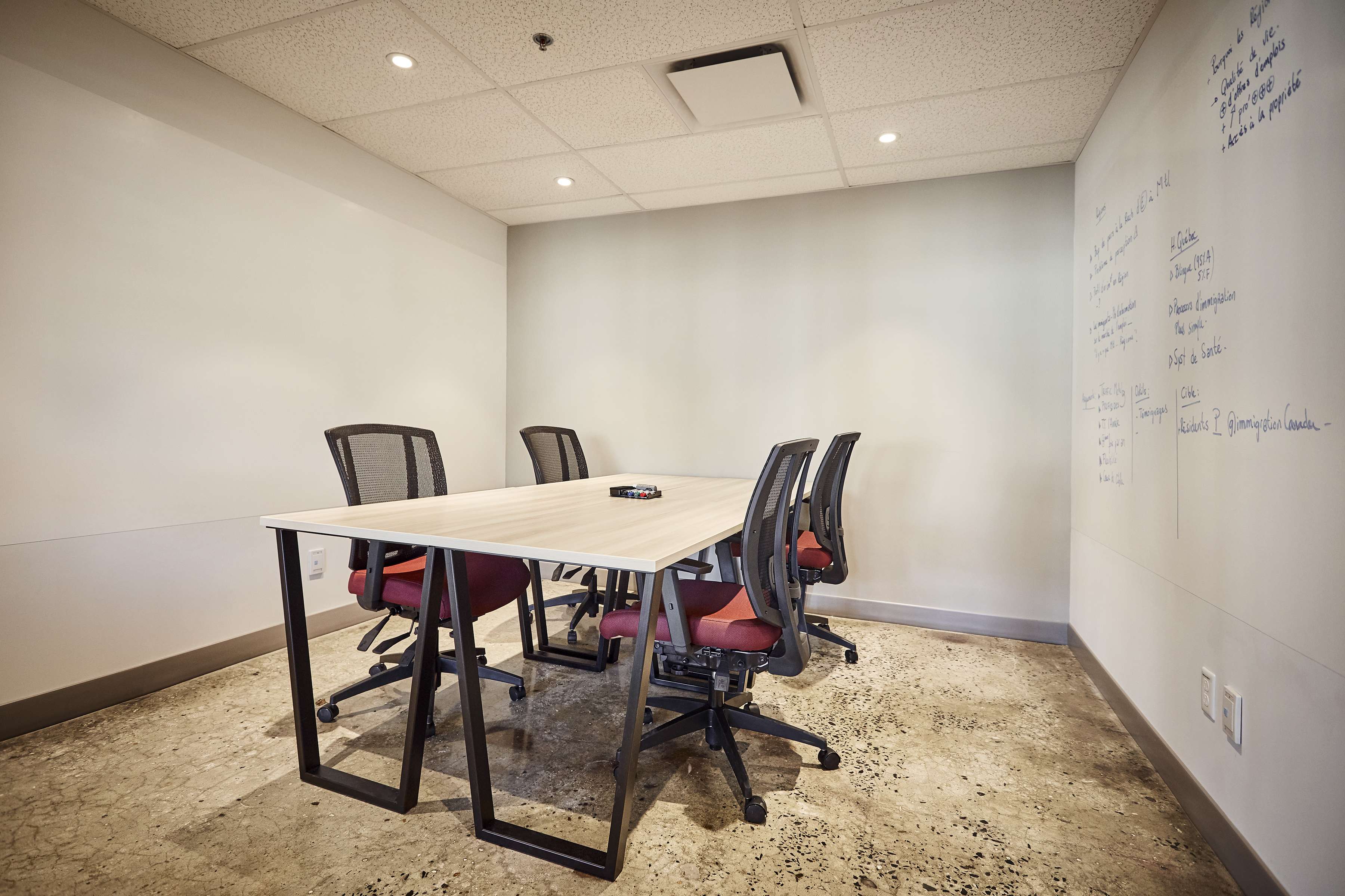 Private Closed Offices - 3 persons Private Closed Offices - 3 persons