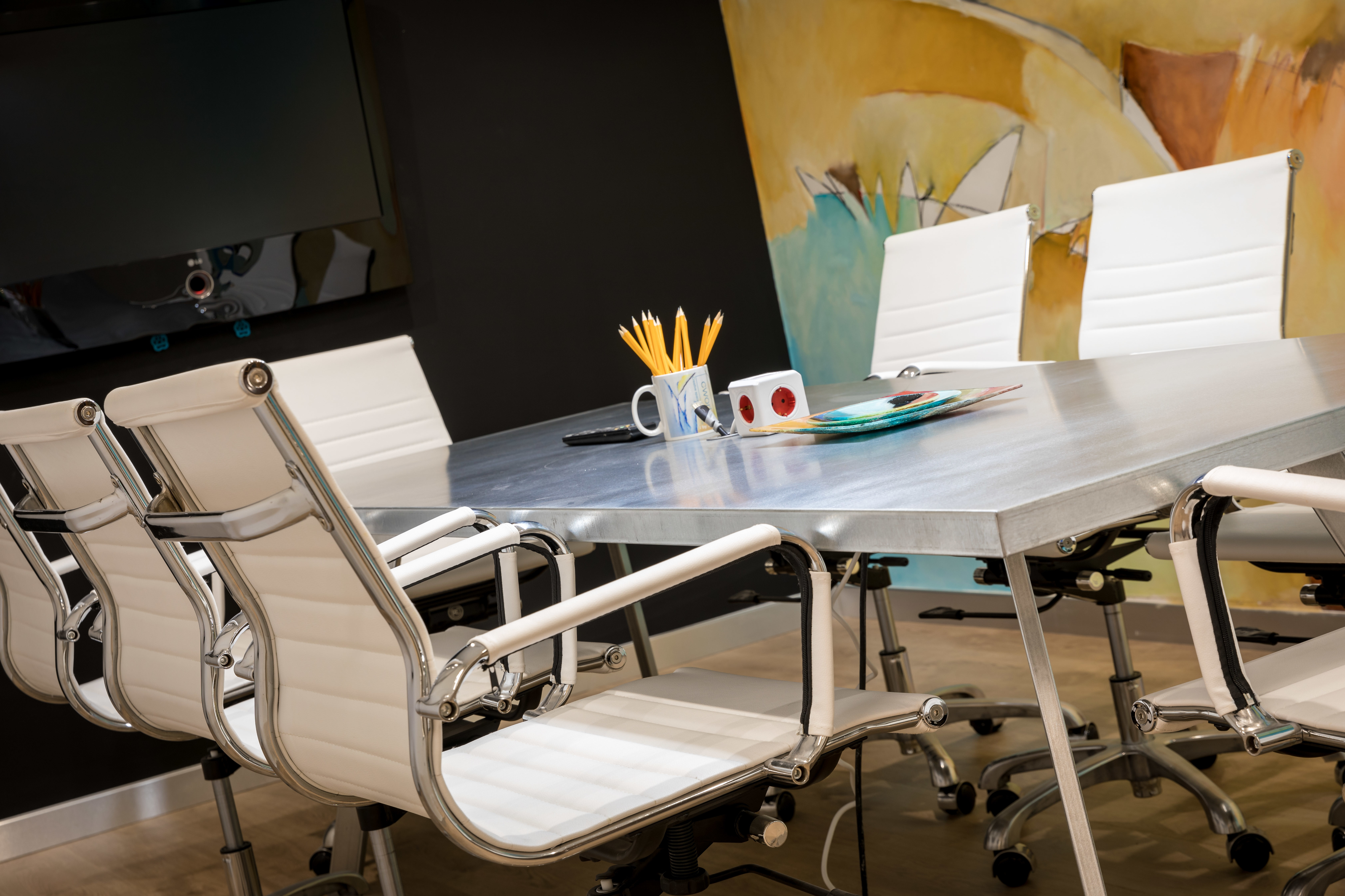 Private offices for 6 or 8 persons Private offices for 6 or 8 persons