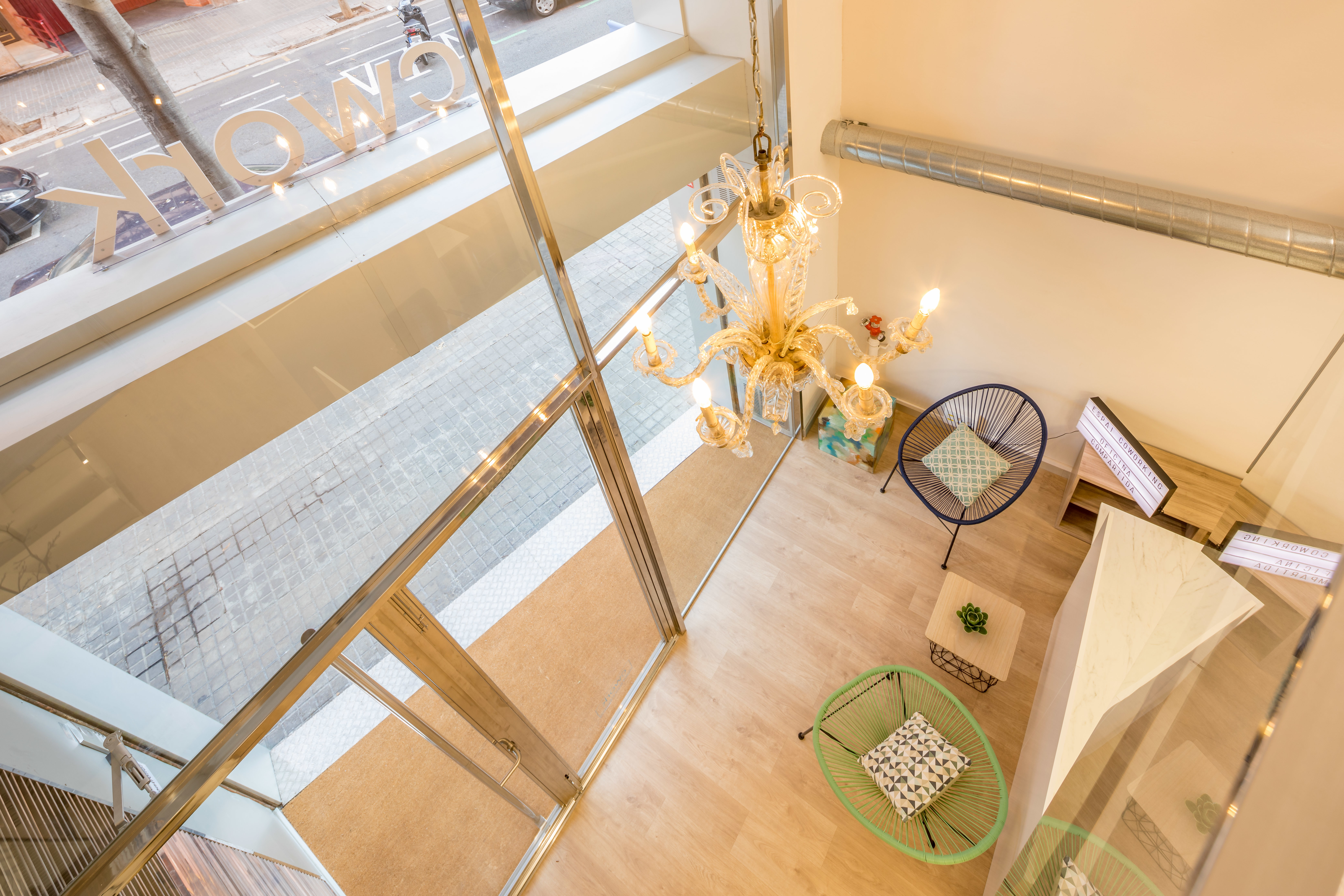 Private offices for 6 or 8 persons Private offices for 6 or 8 persons
