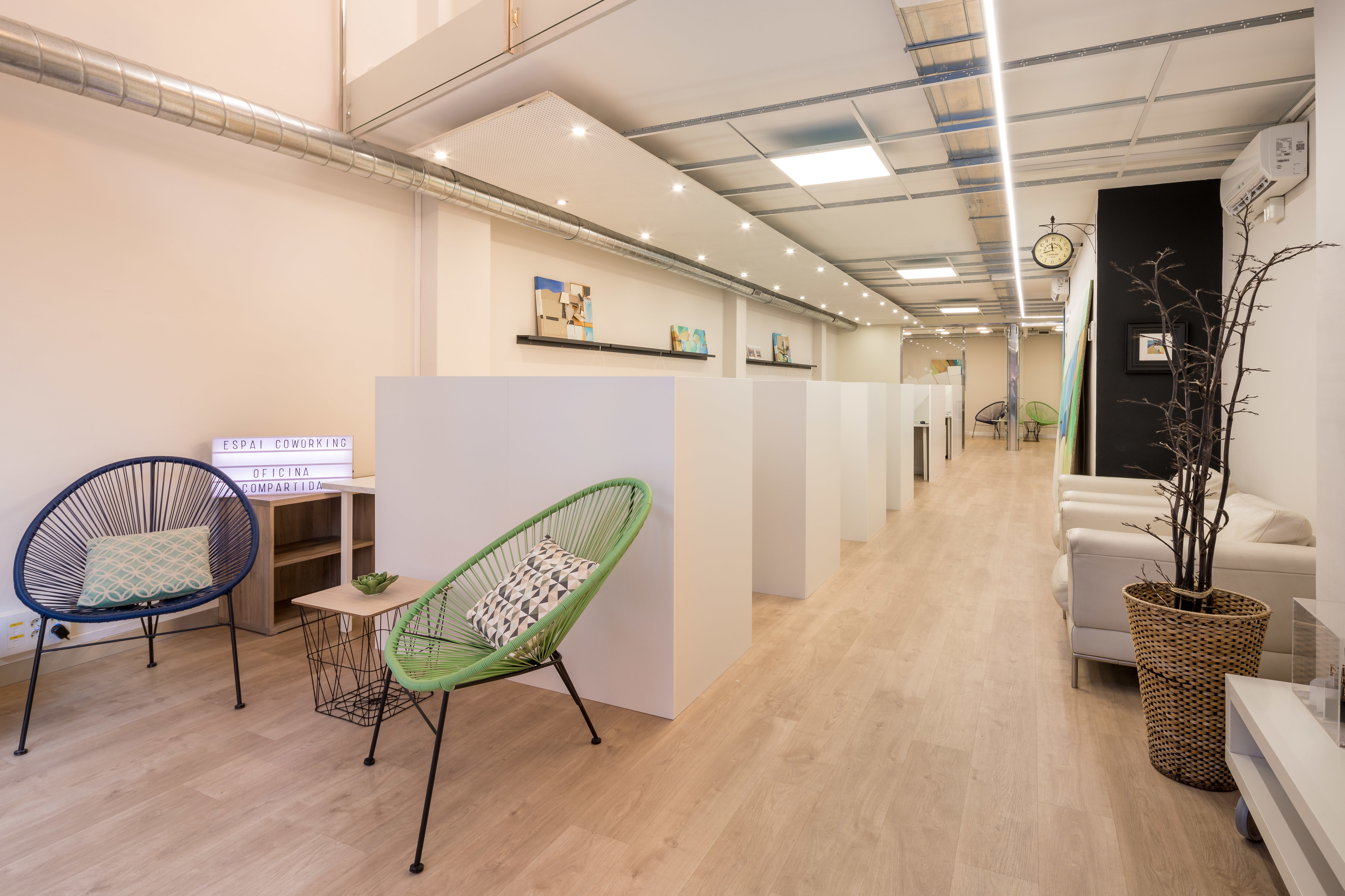 Private offices for 6 or 8 persons Private offices for 6 or 8 persons