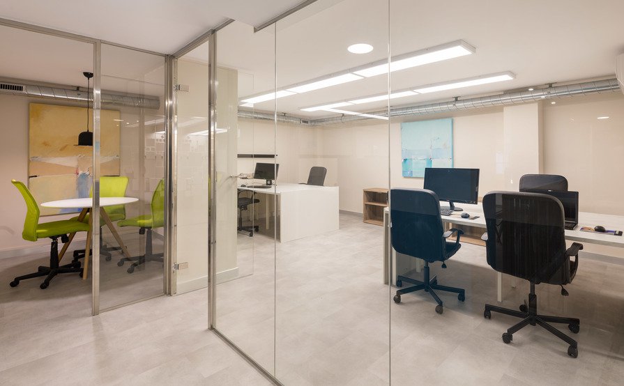 Private offices for 6 or 8 persons Private offices for 6 or 8 persons