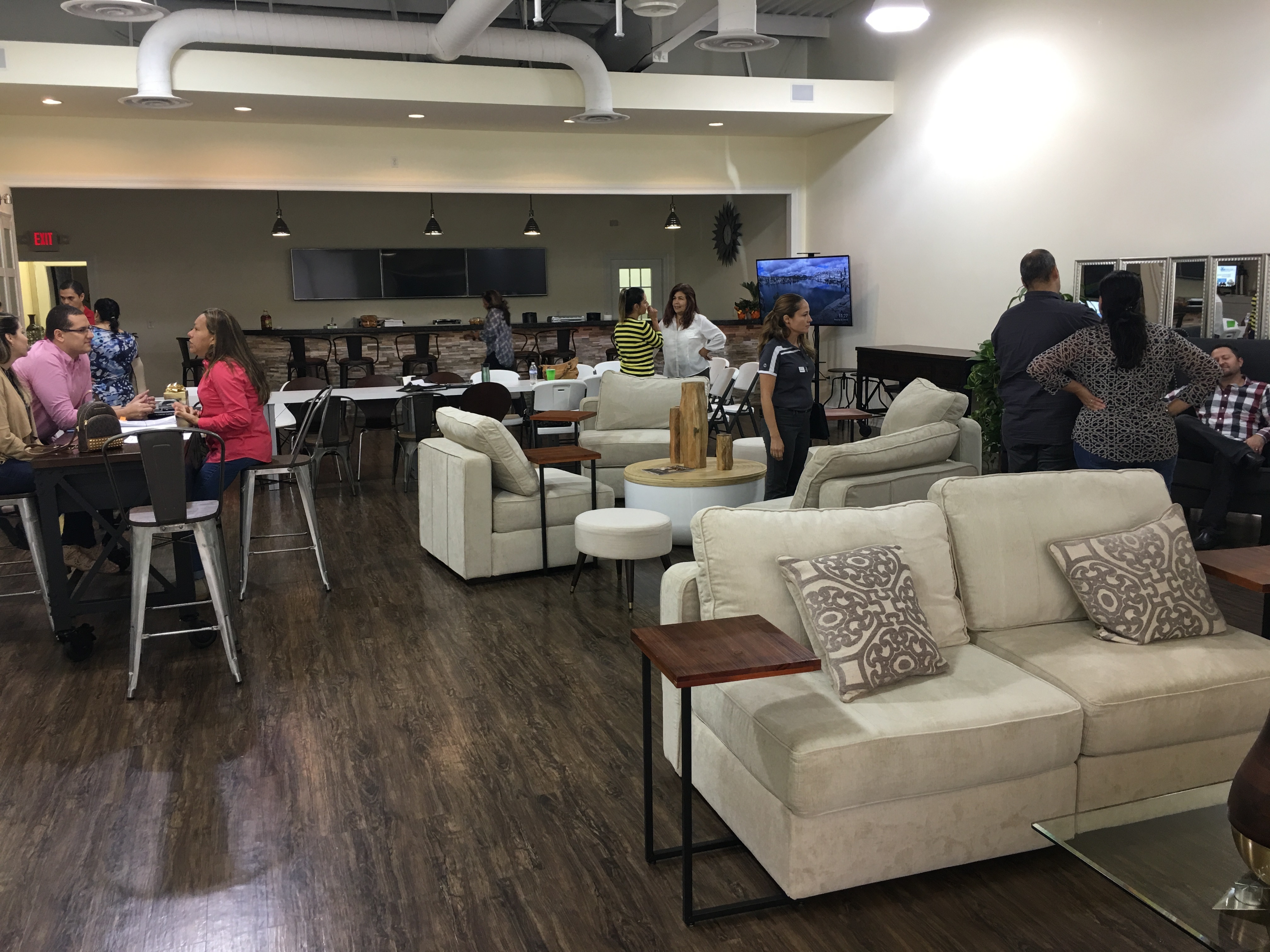 Shared Space - Hot Desks