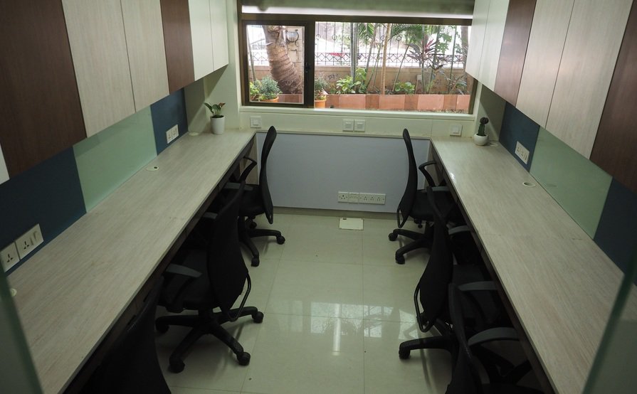 Fixed Desk