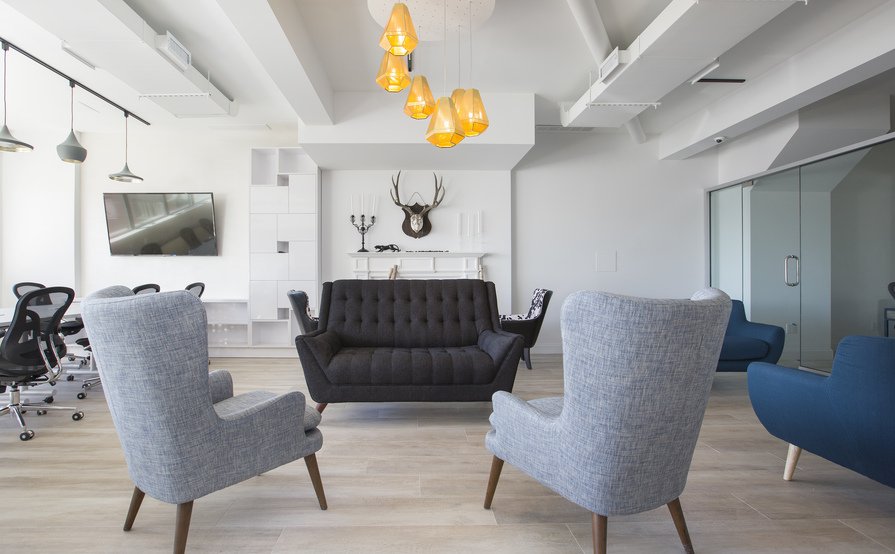 Office Suite For 1 4 Person 300 Sq Ft Desks Near Me