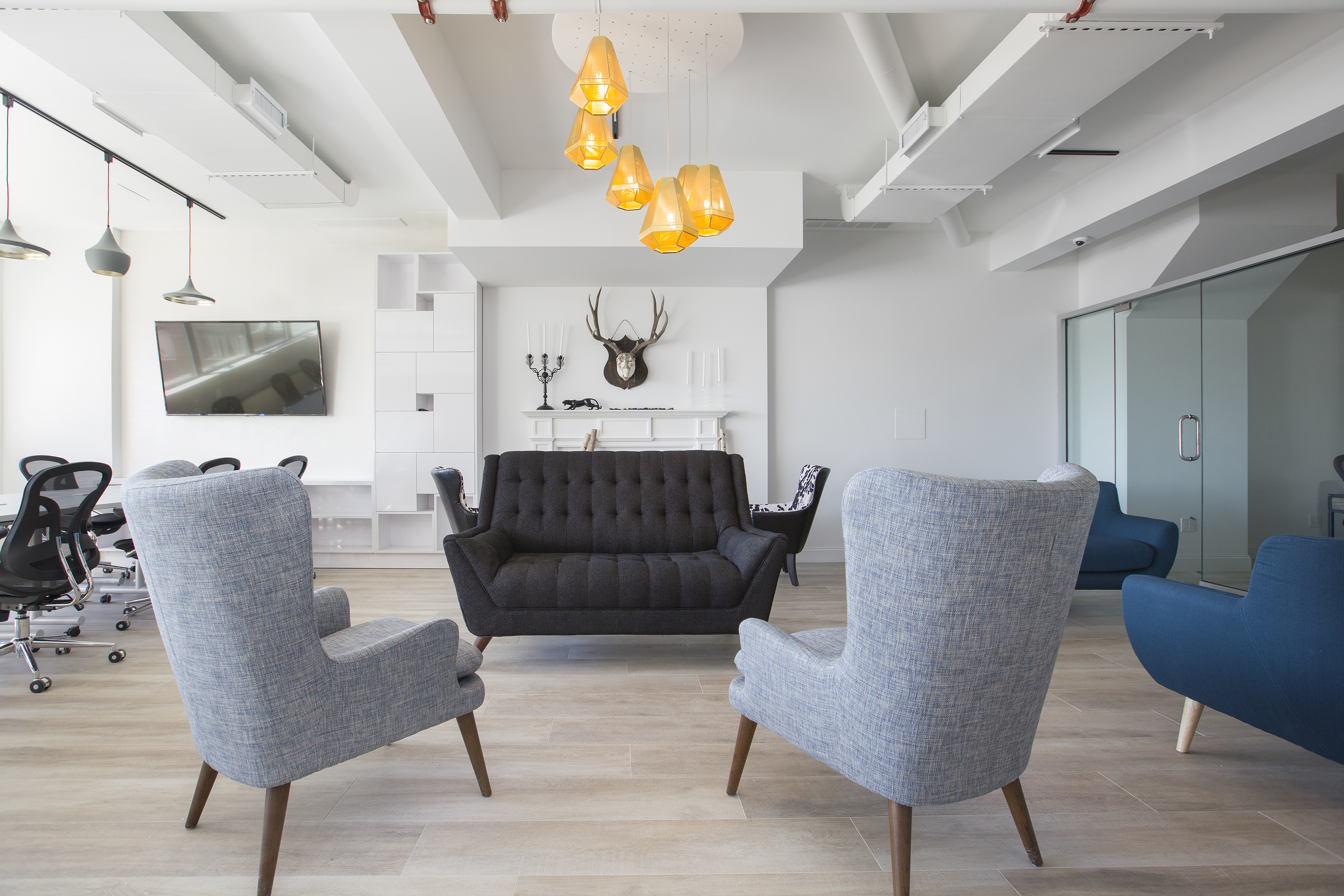 Office Suite For 1 4 Person 300 Sq Ft Desks Near Me