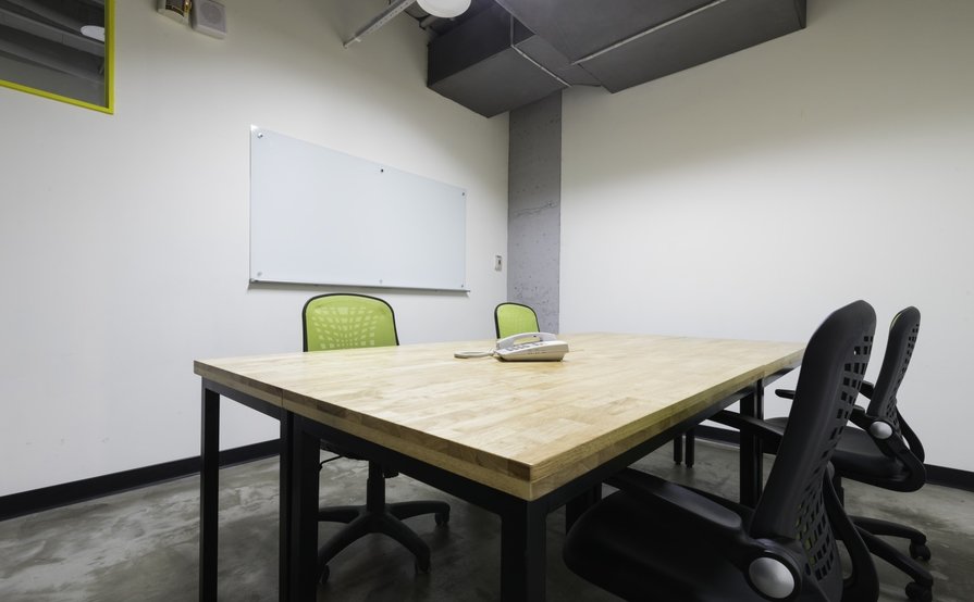 FutureWard Central-Private Office FutureWard Central-Private Office