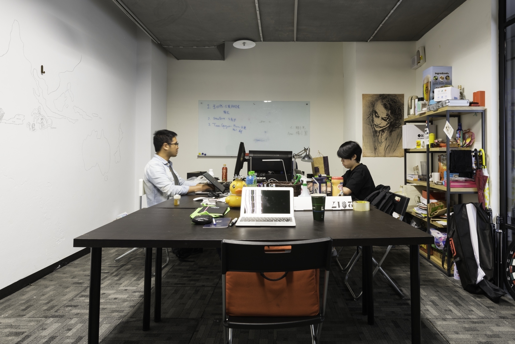 FutureWard Central-Private Office FutureWard Central-Private Office