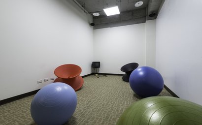 FutureWard Central-Meeting Room FutureWard Central-Meeting Room