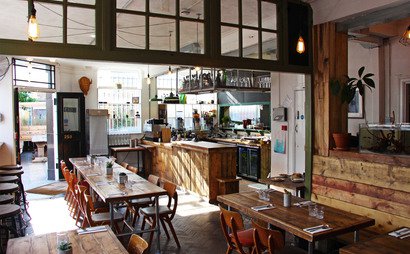 4 Desks available at Creative Blocks 4 Desks available at Creative Blocks