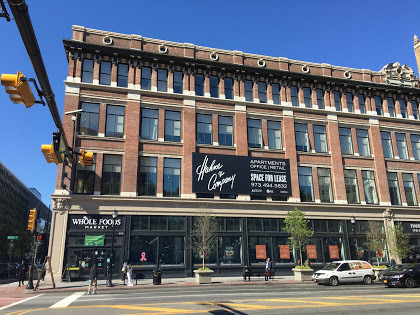 Professional and Collaborative Coworking in the Center of Newark