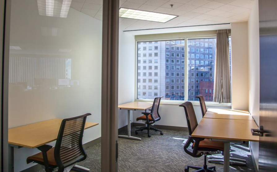 Office Space For 6 On The 18th Floor in The Financial District Office Space For 6 On The 18th Floor in The Financial District