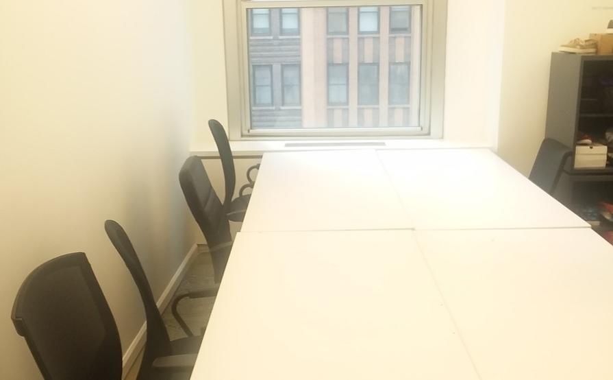 Great space!  Desks available immediately in Times Square / Bryant Park area.