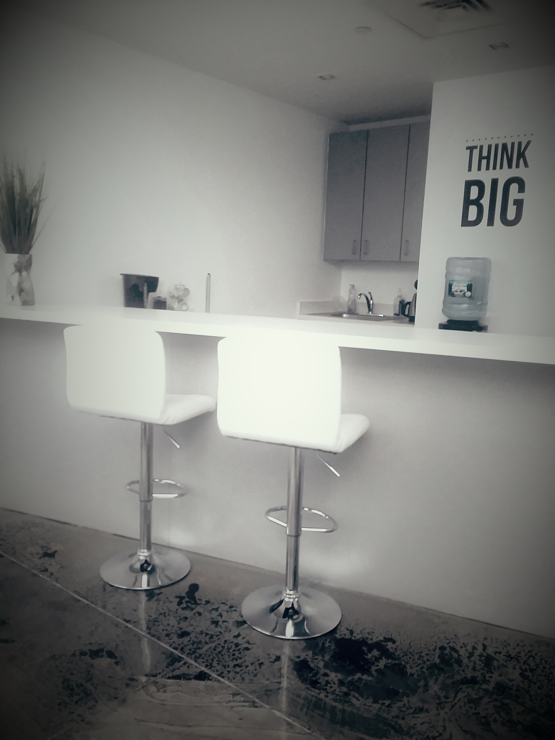 Great space! Desks available immediately in Times Square / Bryant Park area. Great space! Desks available immediately in Times Square / Bryant Park area.