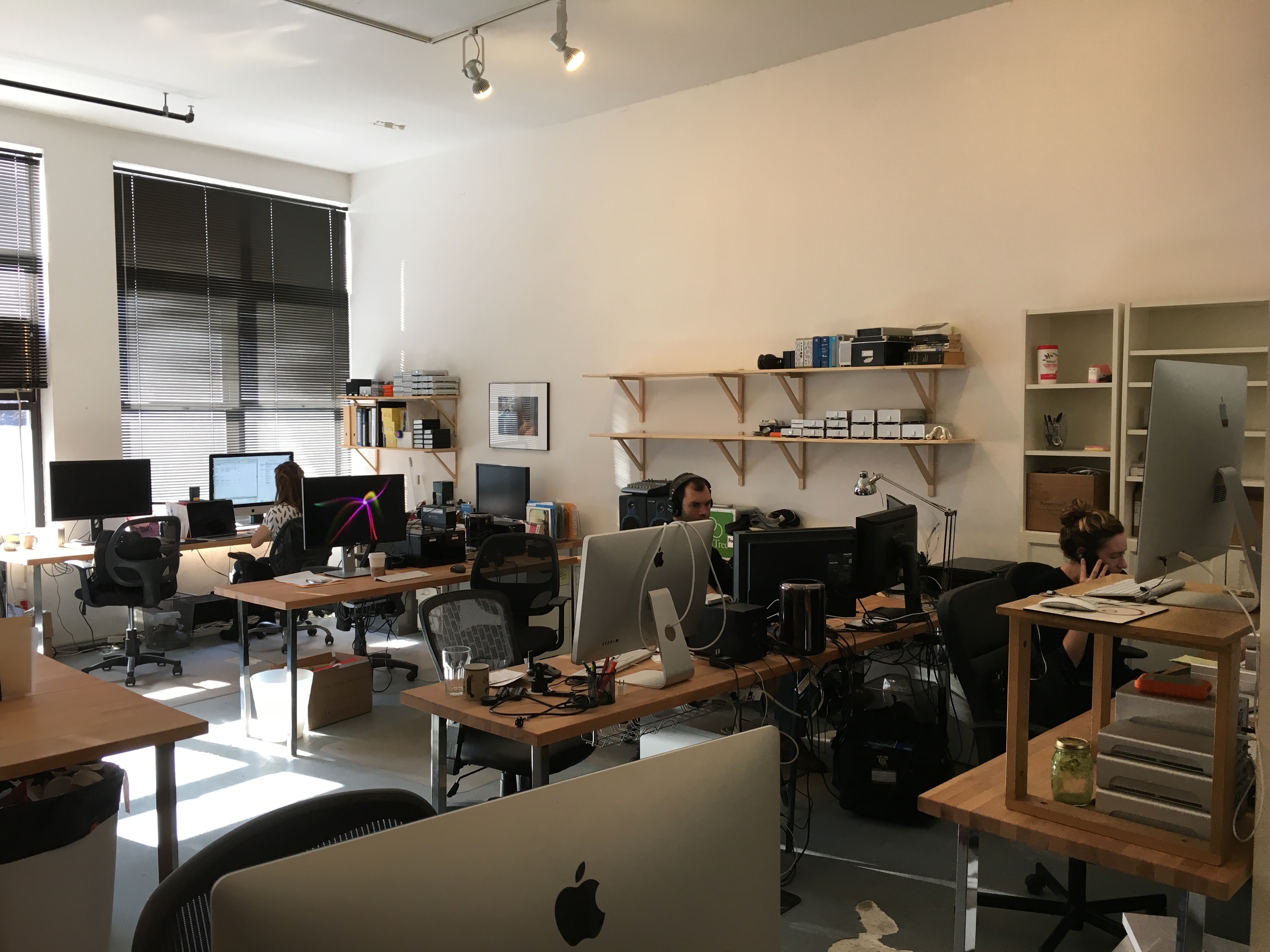 1 Shared Desk in Williamsburg Film/Video Production Office 