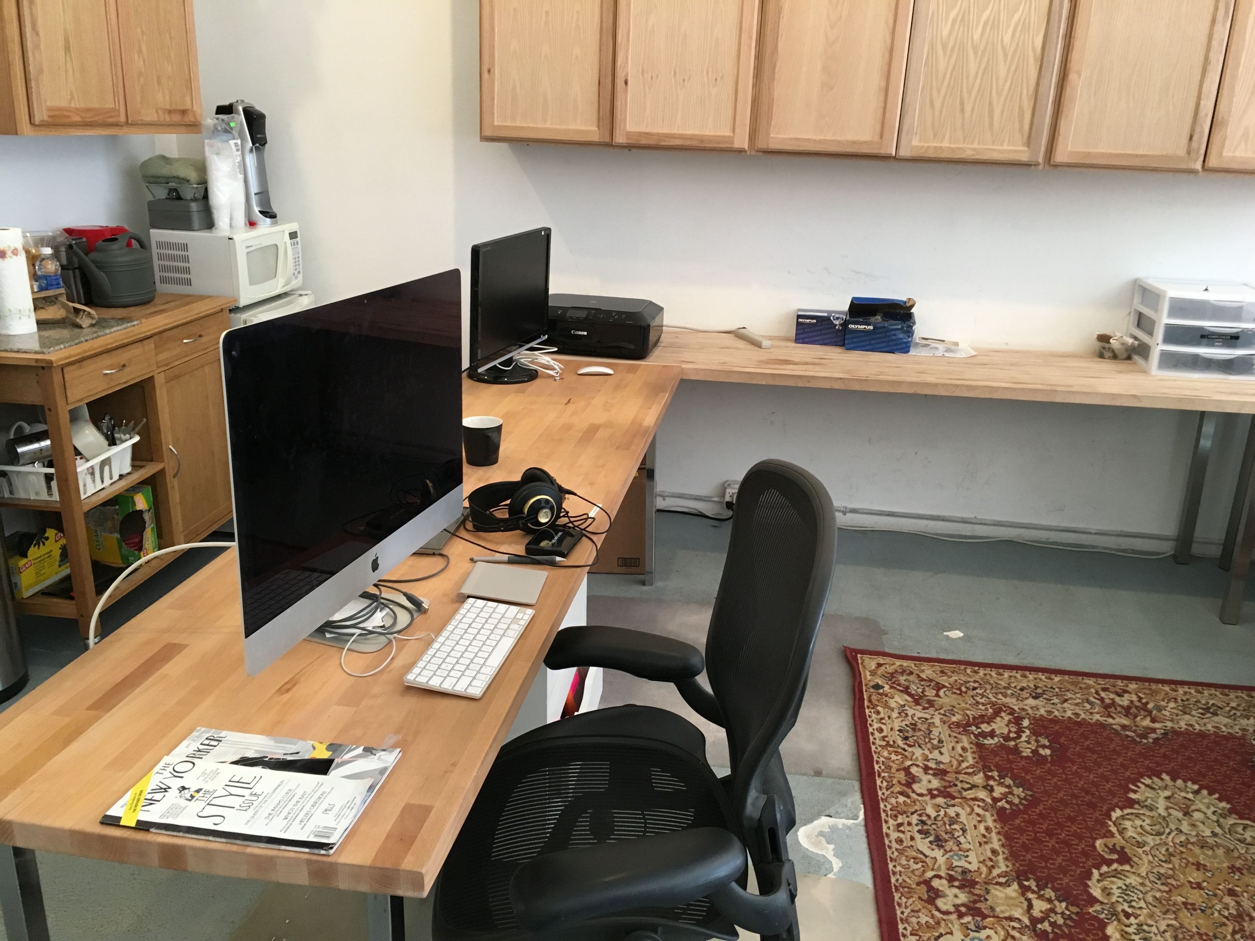 1 Shared Desk in Williamsburg Film/Video Production Office 