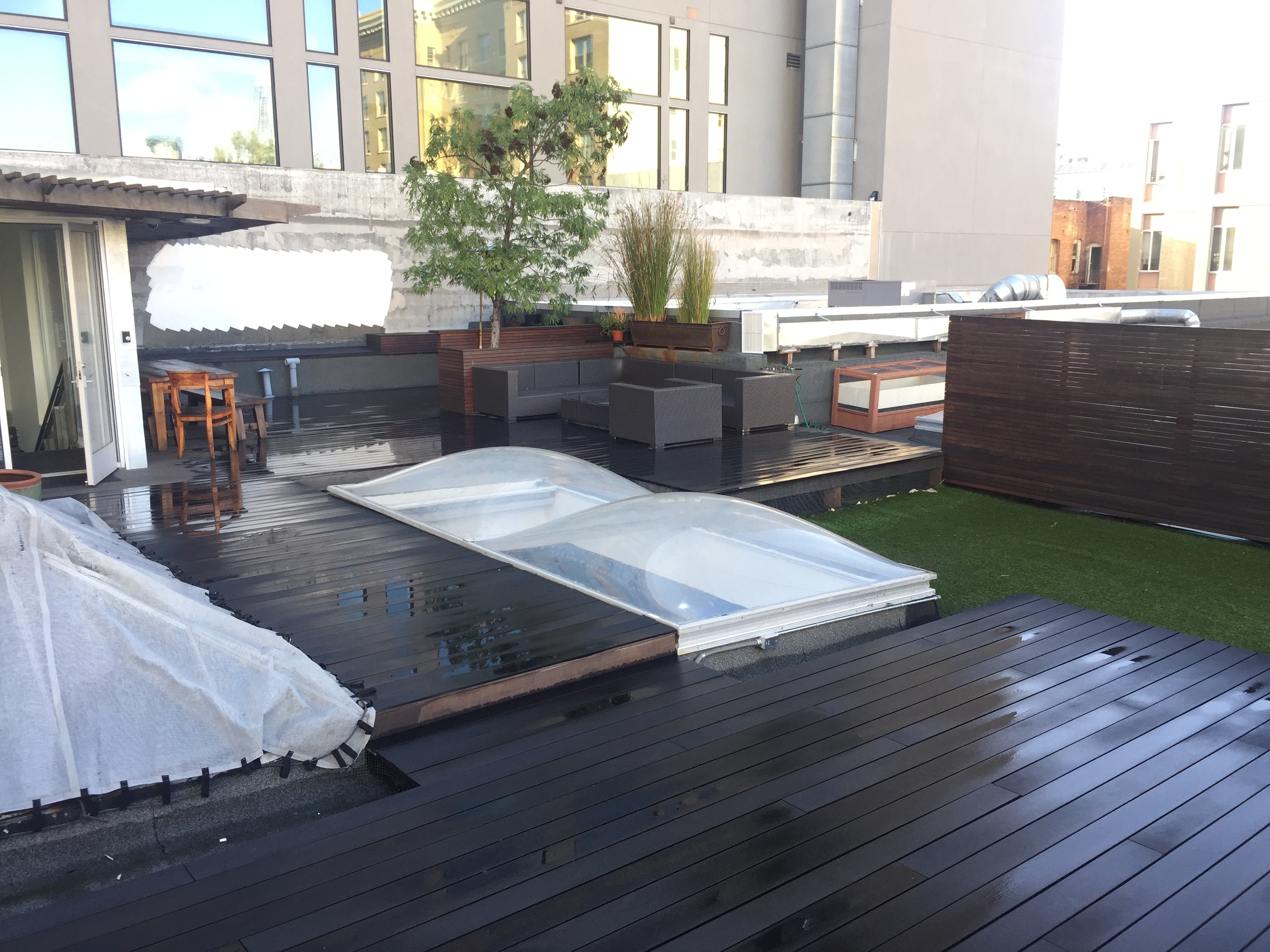 Dedicated Desks with Natural Light (7 Available)