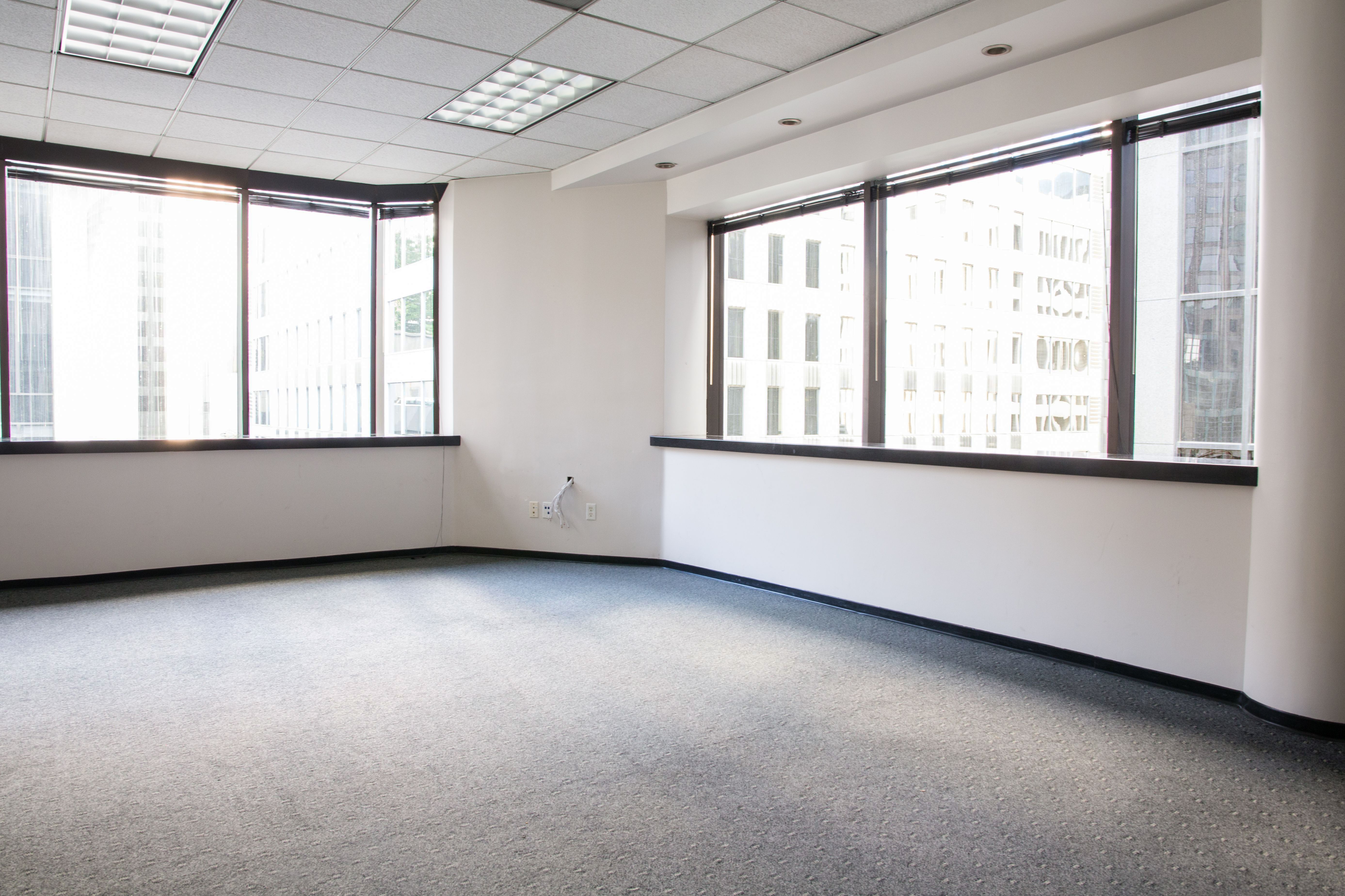 Dedicated Desk - 4 Available at Ventra7 Dedicated Desk - 4 Available at Ventra7