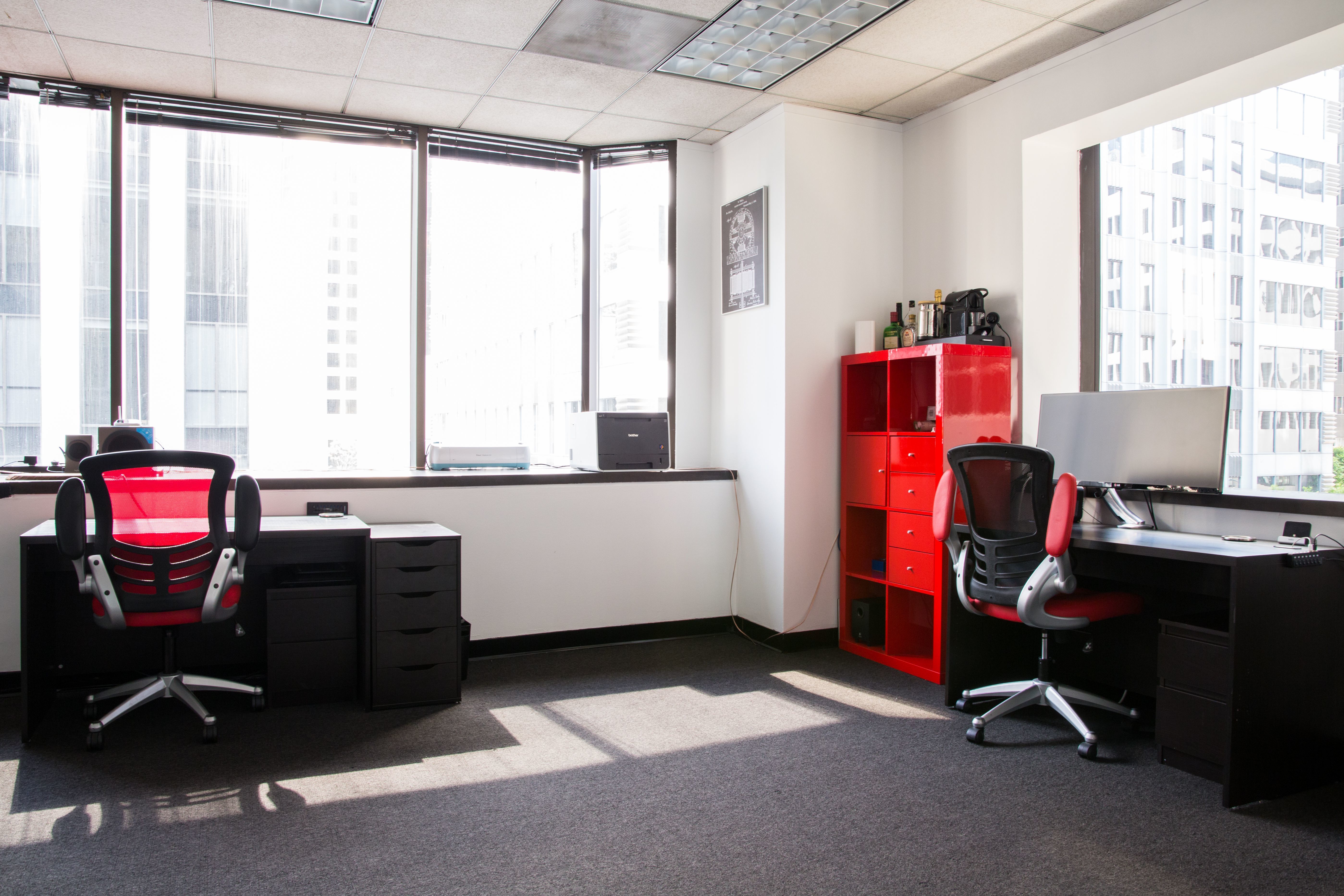 Dedicated Desk - 4 Available at Ventra7 Dedicated Desk - 4 Available at Ventra7
